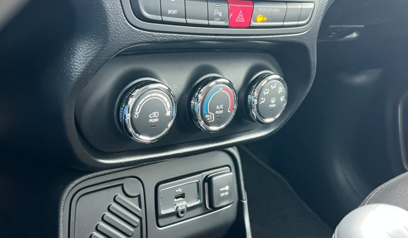 JEEP RENEGADE SPORT 1.8 FLEX MANUAL 2016/2017 full